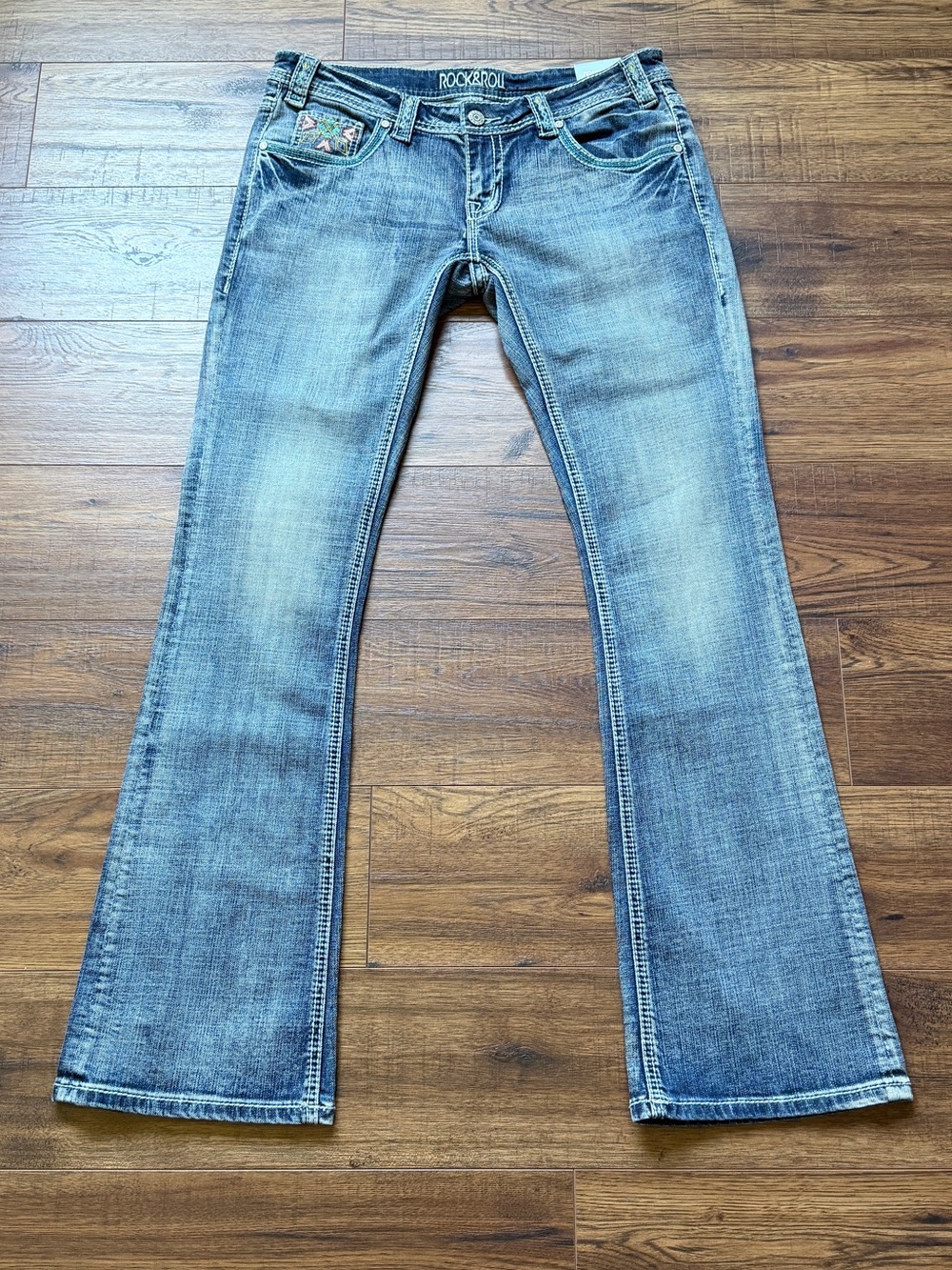 Rock & Roll Cowgirl Denim Women’s Rival Low Rise Bootcut 30x34 Embroidered NWT